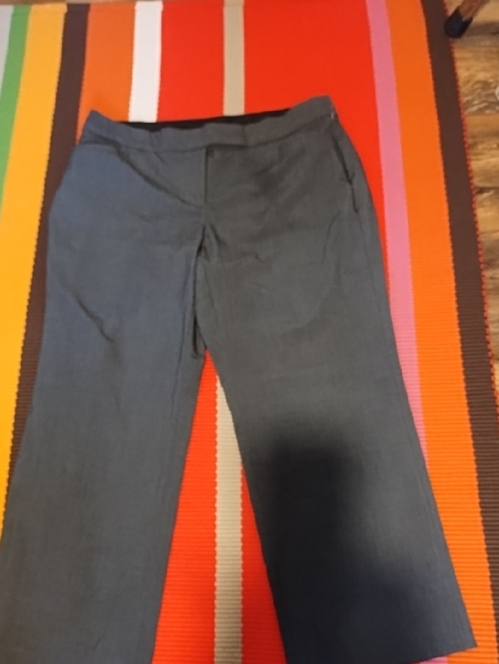 JM Collection Gray Cropped Dress Pants 16WP VGC.